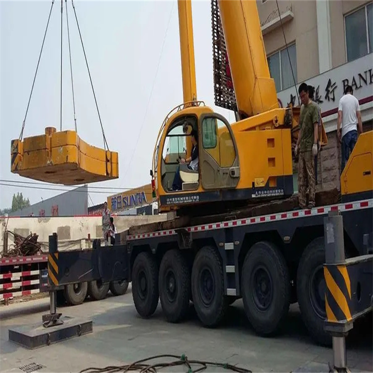 赞皇县当地吊车出租|机器吊装|75吨|工厂搬迁服务